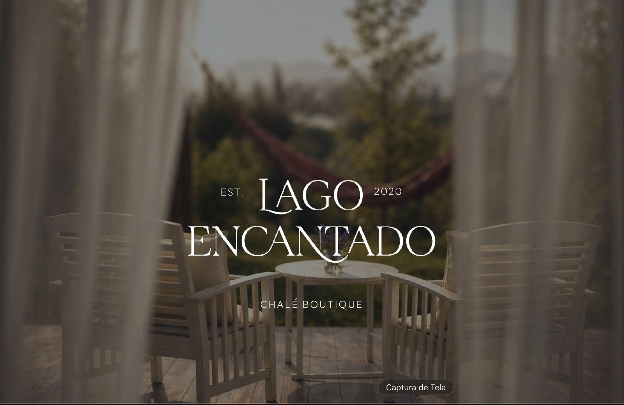 Varanda do Lago Encantado Chalé Boutique com a marca original aplicada